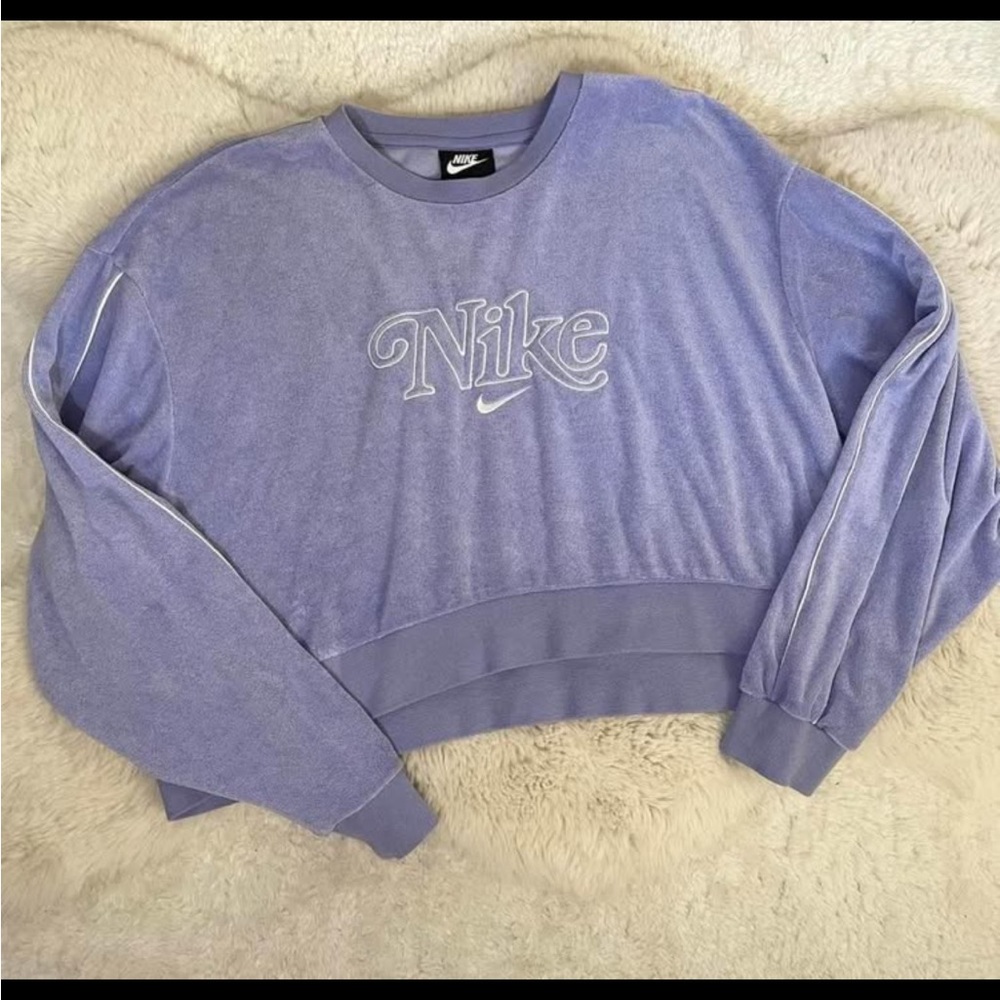 Nike Women's Lavender Sweatshirt